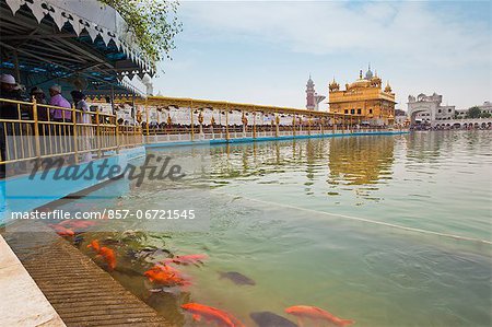 Golden Temple in Amritsar, Punjab, India Golden Temple in Amritsar, Punjab, India