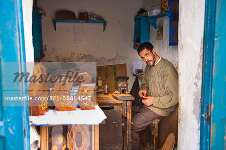 Portrait of a carpenter in the Old Medina, Essaouira, formerly Mogador, UNESCO World Heritage Site, Morocco, North Africa, Africa