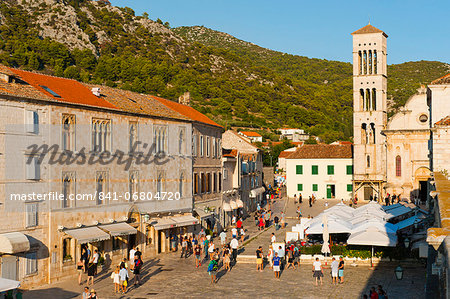 St. Stephens Square (Trg Svetog Stjepana), cafes and tourists, Hvar Town, Hvar Island, Dalmatian Coast, Croatia, Europe