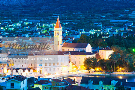 Cathedral of St. Lawrence (Katedrala Sv. Lovre) in Trogir at night, UNESCO World Heritage Site, Dalmatian Coast, Croatia, Europe Cathedral of St. Lawrence (Katedrala Sv. Lovre) in Trogir at night, UNESCO World Heritage Site, Dalmatian Coast, Croatia, Europe