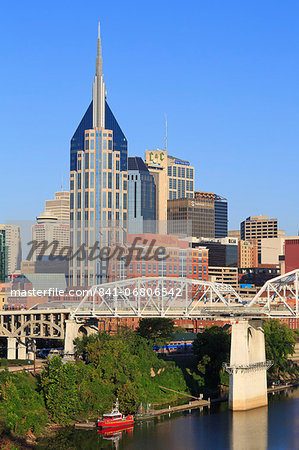 Shelby Pedestrian Bridge and Nashville skyline, Tennessee, United States of America, North America