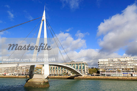 Pedestrian bridge over the Commerce Basin, Le Havre, Normandy, France, Europe