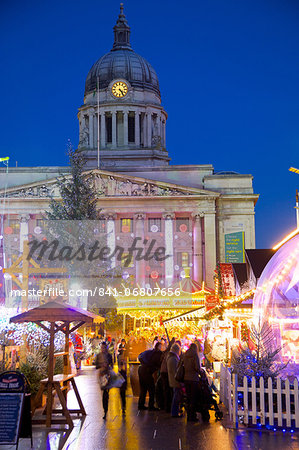 Council House and Christmas Market stalls in the Market Square, Nottingham, Nottinghamshire, England, United Kingdom, Europe