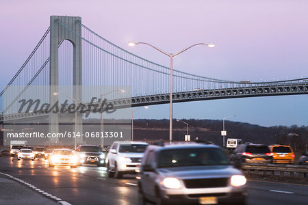 Traffic on the Verrazano-narrows bridge, New York City, USA