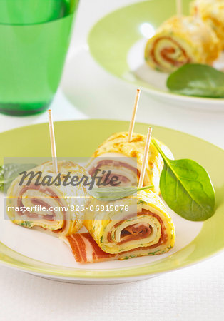 Rolled ham,cheese and spinach omelette appetizers