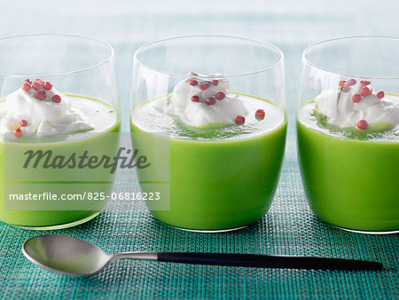 Creamed peas with pink peppercorns and whipped cream