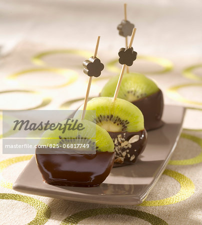 Sliced kiwi and chocolate delicacies