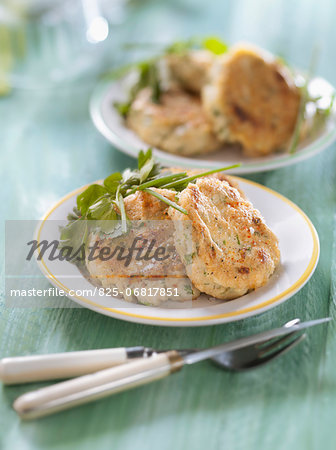Goat's cheese and herb patties