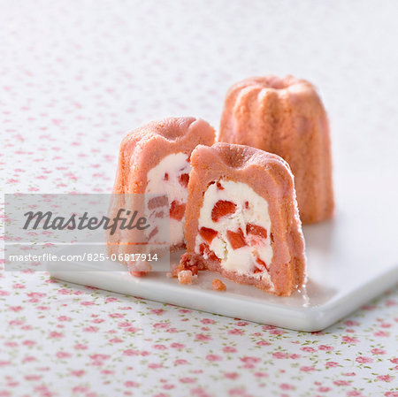 Strawberry charlotte-style Cannelés