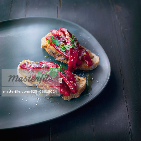 Red pepper Bruschettas