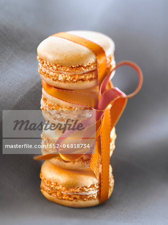 Salted butter fudge macaroons