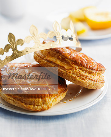 Individual low-fat almond paste Galettes des rois