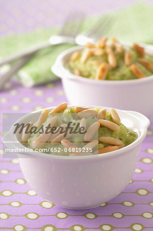 Zucchini mousse with pine nuts and pesto