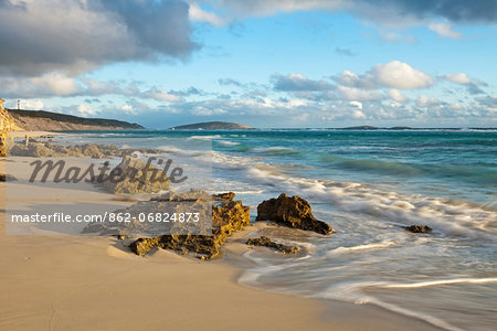 Australia, Western Australia, Esperance.  Scenic coastline at Eleven Mile Beach.