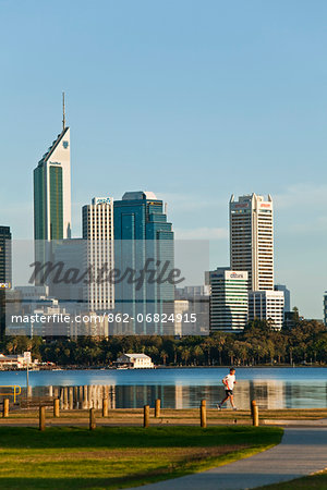Australia, Western Australia, Perth.  View across South Perth Foreshore to city skyline.
