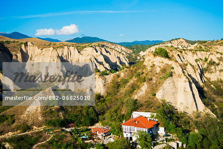 Europe, Bulgaria, Melnik, houses in a sandstone landscape