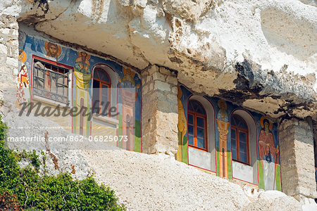 Europe, Bulgaria, Rusenski Lom National Park, rock monastery