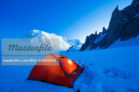 Europe, France, Haute Savoie, Rhone Alps, Chamonix Valley, camping beneath Mont Blanc (4810m) Europe, France, Haute Savoie, Rhone Alps, Chamonix Valley, camping beneath Mont Blanc (4810m)