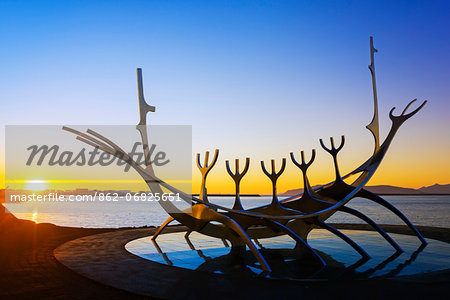 Iceland, Reykjavik, Solfar (Sun Voyager), iconic stainless-steel modern sculpture representing a Viking longboat by Jon Gunnar Arnason