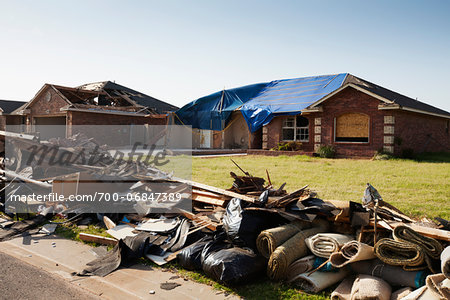 Aftermath of Tornado Damage in Residential Neighbourhood, Moore, Oklahoma, USA.