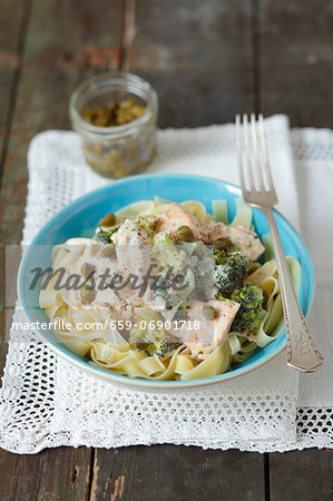 Tagliatelle with salmon, broccoli, capers, dill and a cream sauce