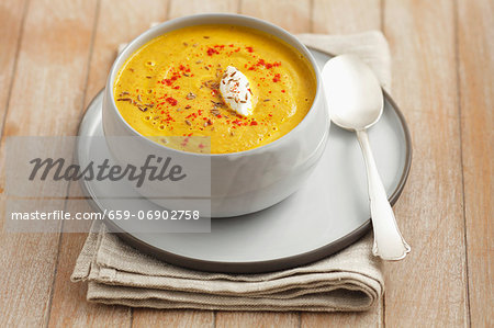 Cream of carrot soup with lentils