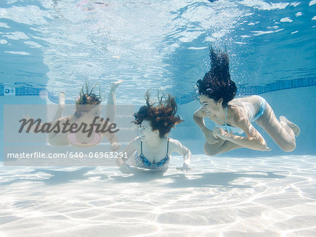 USA, Utah, Orem, Portrait of young women under water