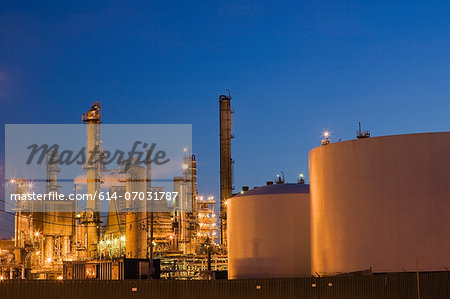 Gas and oil refinery in Montreal, Quebec, Canada Gas and oil refinery in Montreal, Quebec, Canada