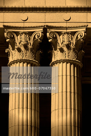 Two Corinthian Pillars, Chamber of Comerce, San Francisco, California, USA