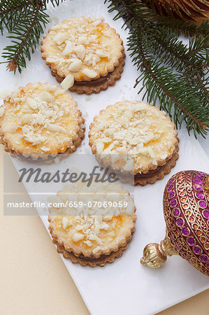 Macadamia biscuits with chocolate filling