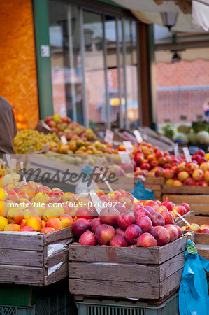 Various types of apples on Polish market place