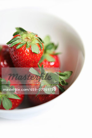 Fresh strawberries in a bowl