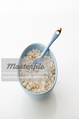 Fleur de sel in a small porcelain dish with a spoon