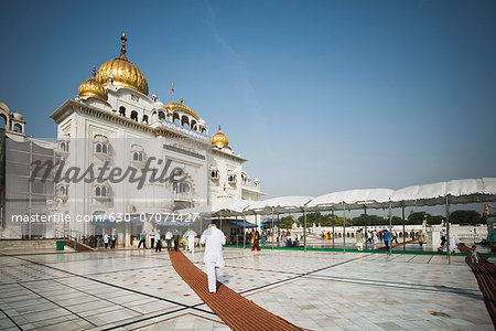 Devotees at a gurdwara, Gurudwara Bangla Sahib, New Delhi, Delhi, India