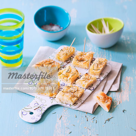 White rosemary pizza appetizers