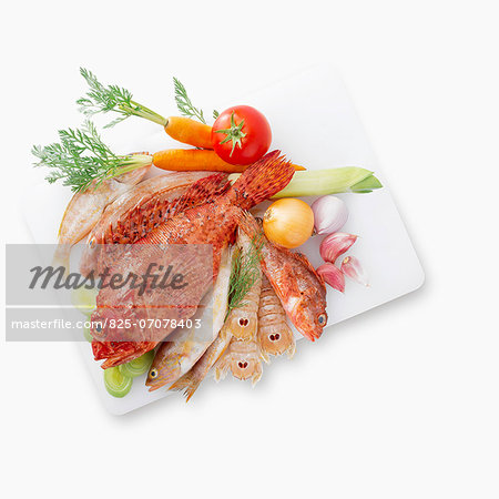 Raw fish and shellfish with vegetables