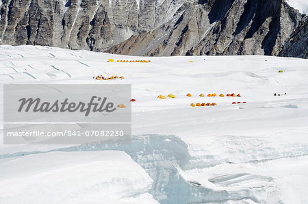 Tents at Camp 1 on Mount Everest, Solu Khumbu Everest Region, Sagarmatha National Park, UNESCO World Heritage Site, Nepal, Himalayas, Asia