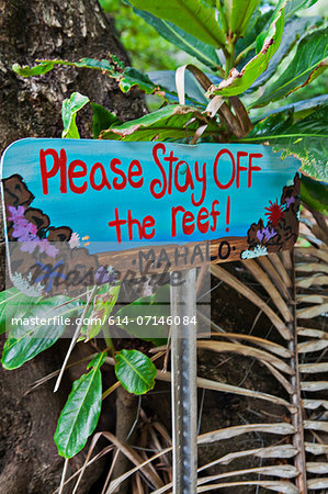 Please stay off the reef sign, Kauai, Hawaii, USA