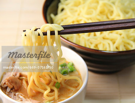 Dipping Noodles Dipping Noodles