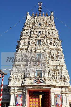 Hindu temple dedicated to Krishna, Pushkar, Rajasthan, India, Asia
