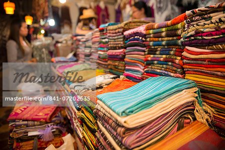 Night market, Siem Reap City, Cambodia, Indochina, Southeast Asia, Asia