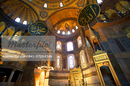 Interior of Hagia Sophia (Aya Sofya Mosque) (The Church of Holy Wisdom), UNESCO World Heritage Site, Istanbul, Turkey, Europe