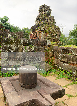 Lingam, My Son Temple Group, UNESCO World Heritage Site, Vietnam, Indochina, Southeast Asia, Asia