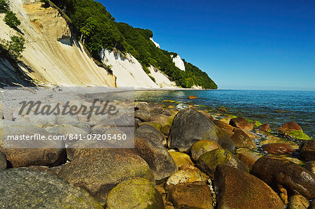 Chalk cliffs, Jasmund National Park, Ruegen Island (Rugen Island), Mecklenburg-Vorpommern, Germany, Baltic Sea, Europe