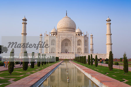 The Taj Mahal, UNESCO World Heritage Site, Agra, Uttar Pradesh, India, Asia
