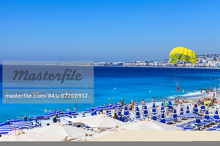 Beach scene, Nice, Alpes Maritimes, Provence, Cote d'Azur, French Riviera, France, Mediterranean, Europe