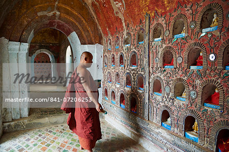 Buddhist monk, Shweyanpyay monastery, Inle Lake, Shan State, Myanmar (Burma), Asia
