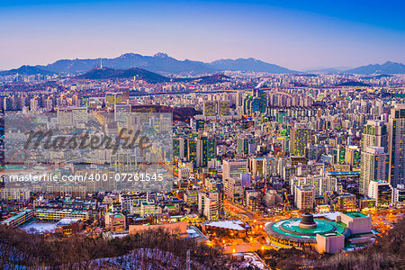 Seoul, South Korea evening skyline.