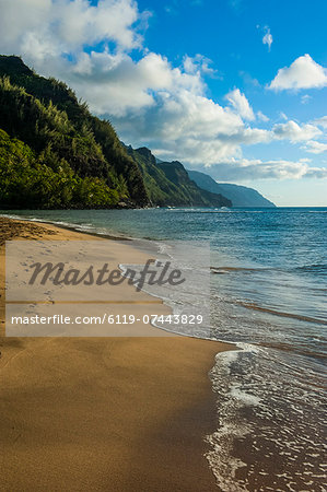 Kee beach on the Napali coast, Kauai, Hawaii, United States of America, Pacific Kee beach on the Napali coast, Kauai, Hawaii, United States of America, Pacific