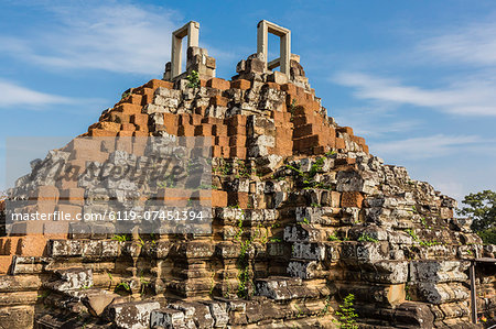 Baphuon Temple in Angkor Thom, Angkor, UNESCO World Heritage Site, Siem Reap Province, Cambodia, Indochina, Southeast Asia, Asia